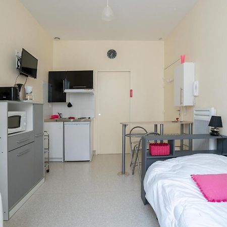 Les Jardins De La Seugne Apartment Jonzac Bagian luar foto