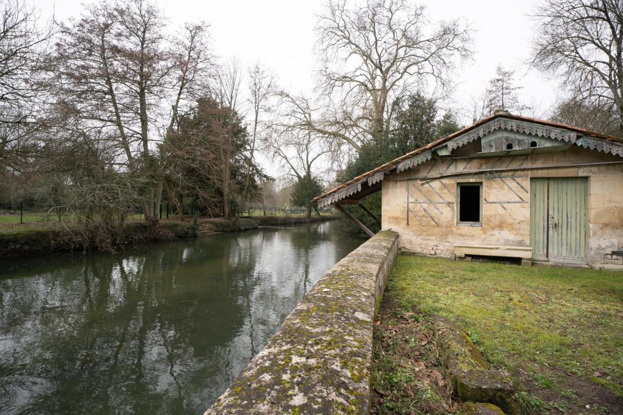 Les Jardins De La Seugne Apartment Jonzac Bagian luar foto